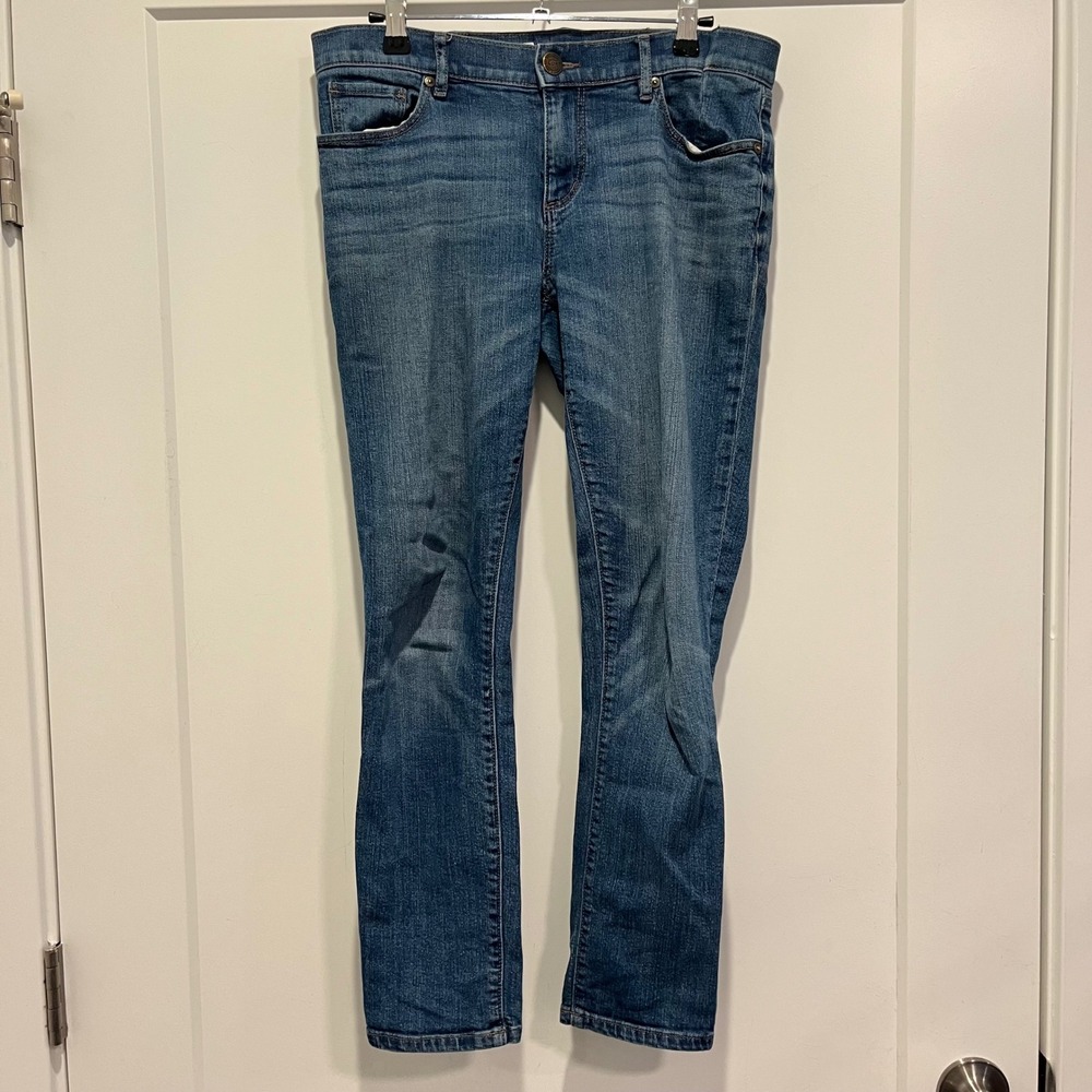 Loft Girlfriend Jeans Medium Wash Blue Denim Size 2P Petite Slim Straight